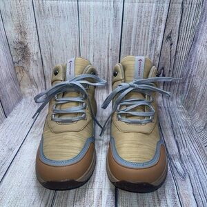New Rockport Total Motion Trail Hiker Women's Boots Tan Textile Waterproof 8.5